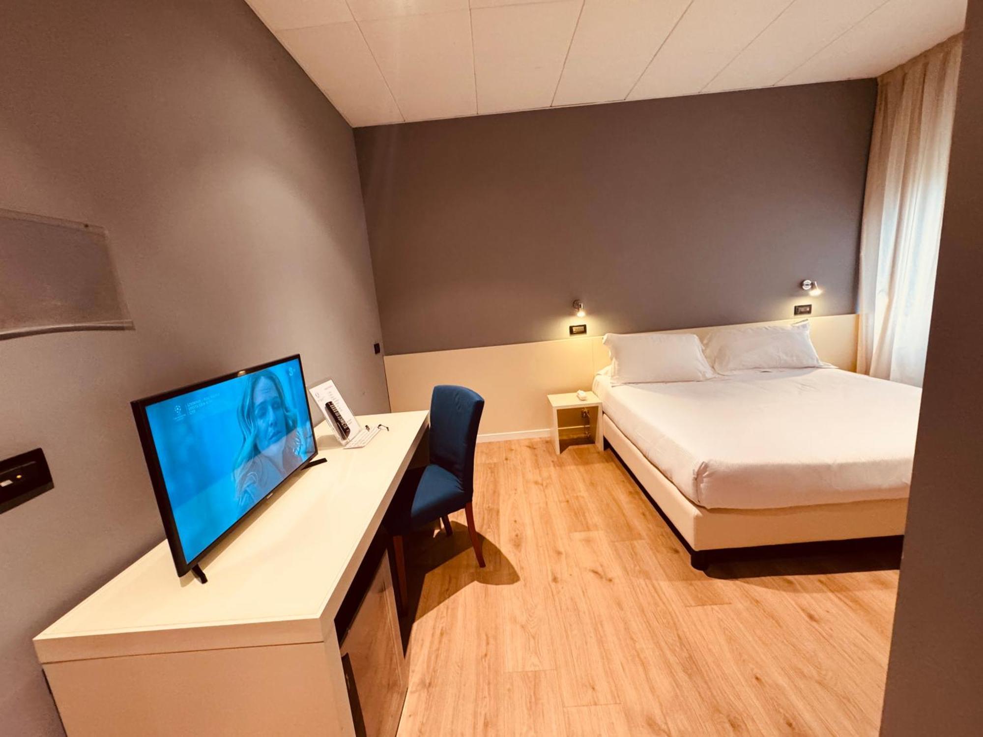 Hotel Pex Mantua Buitenkant foto